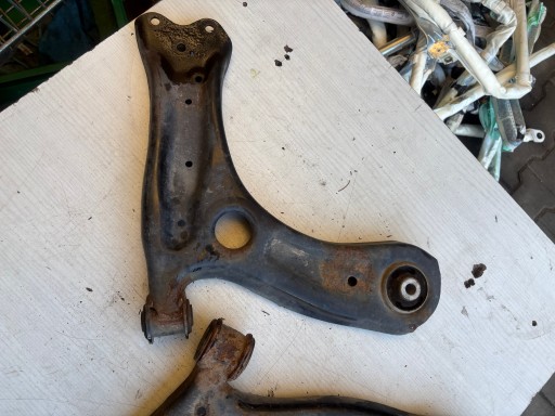 arm right front AUDI A1 8X VW SEAT SKODA 6R0407152F