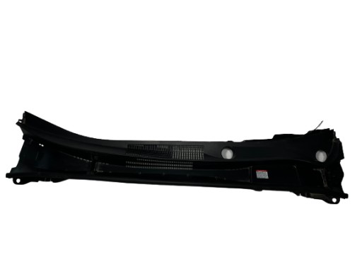 55781-02630 - COROLLA E21 облицовка пластика повреждена