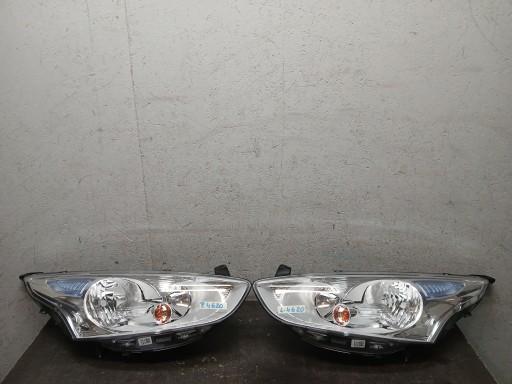 far fara prednji dio desna lijeva FORD B MAX 12- AV11-13W029AF AV11-13W030AF