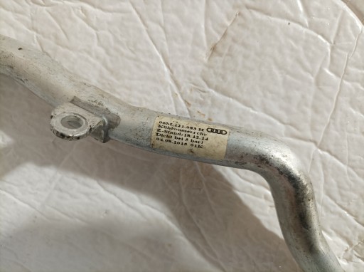 AUDI S4 B9 Conduit pieces tuyaux Tuyau d’eau 06M121083H