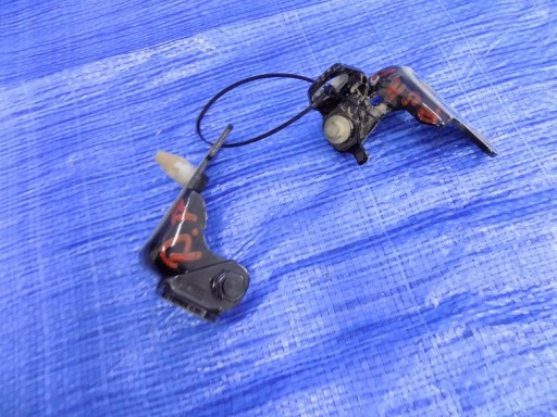 ДВЕРНІ ПЕТЛІ ПРАВА ПЕРЕДНЯ FORD PUMA MK2 ST 1.0