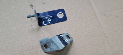 Maserati Quattroporte VI bracket holder hook of a fender left front