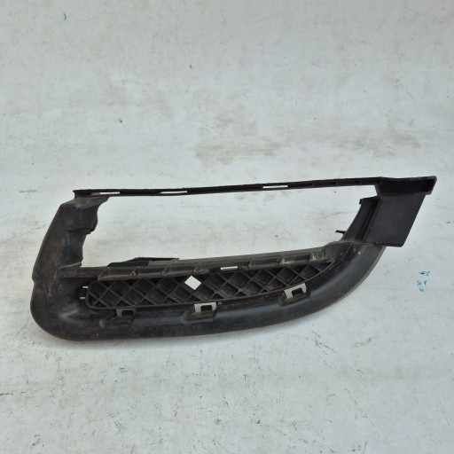 BMW E82 E88 grid left of a bumper front 7178711