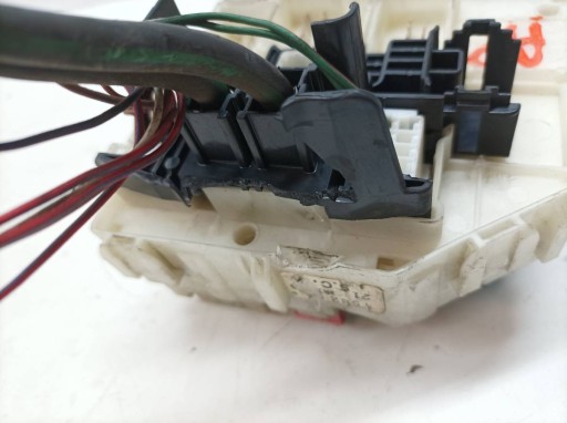 Module fusibles 2.0 D 115KM Toyota RAV4 II (2000-2005)