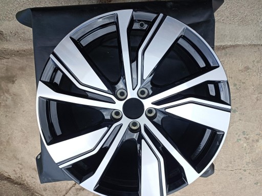 Volvo xc40 колесный диск 20 оригинал