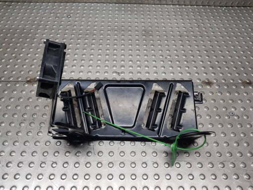 ventilátor zesilovače držák 6983075 BMW F01 F02 F04 F10 F11 F30 F31