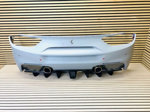 FERRARI 488 GTB ЗАДНИЙ БАМПЕР ДИФУЗОР ВИХЛОП