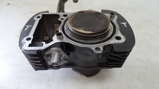 Suzuki Intruder m 800 VZ VL циліндр поршень задній