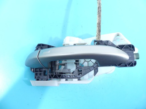 Ручка дверей задня ліва зовнішня VW PASSAT B7