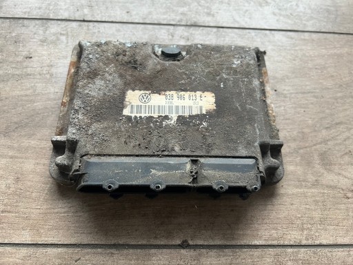 038906013E...X - Vw caddy 1.9 d комп'ютер контролер двигуна 038906013e