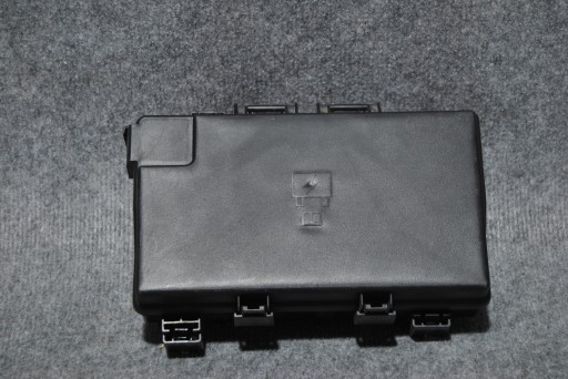 68258535AA, 68258535AA - Dodge ram 1500 2015-2022 блок запобіжників 3.6