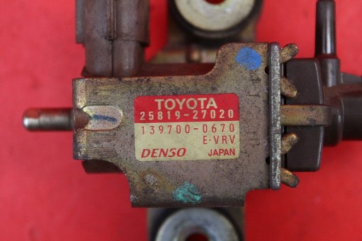 Vanne à vide 25819-27020 TOYOTA COROLLA VERSO 1 et 2.0 D-4D 90 KM