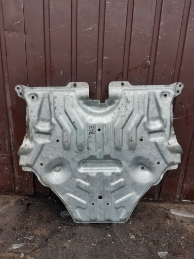 A2045203023 - Капот двигуна MERCEDES W207