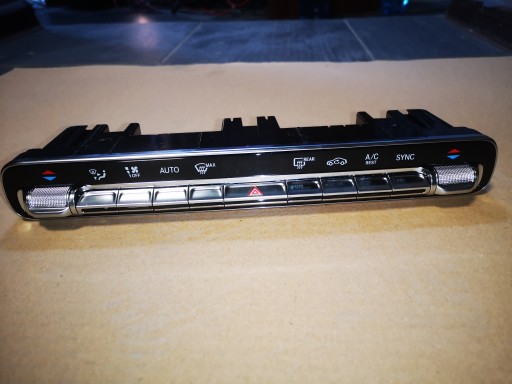 IDEALNY BLOK WLACZNIKOW MERCEDES W118 W247 1 9