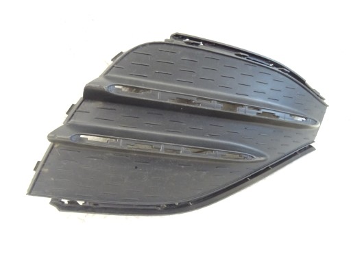 grid of a bumper front front right MERCEDES GLA W247 AMG A2478854005