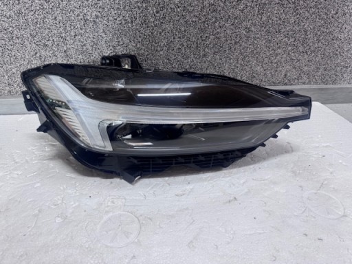 light right Volvo XC60 II Full LED LIFT black 2022