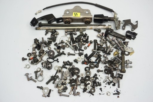 4603839423146064 - YAMAHA FZ6 FAZER 600 04-09 БОЛТИ ГВИНТИ