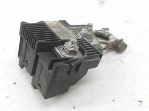 Borne Positif pour batterie Fusible Toyota Verso-S et (2010-2017)