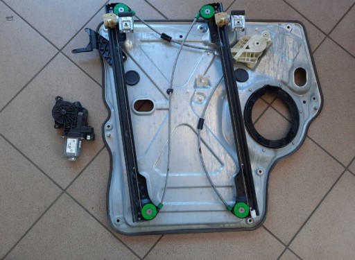 Мотор правого переднього скла vw t5 6q2959801e eu lift