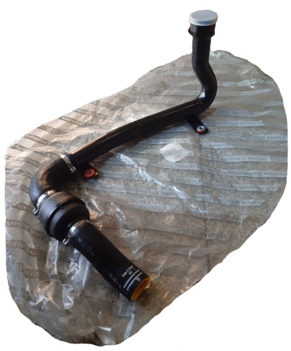 16 381 - Шланг труби інтеркулер турбіни перемичка 16-2. 0 E6