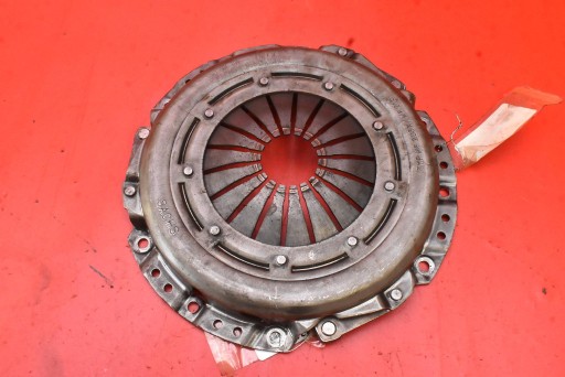 Embrayage Disque de pression 3082001185 HYUNDAI I30 1 et FD 1.4 16V 109 KM LIFT