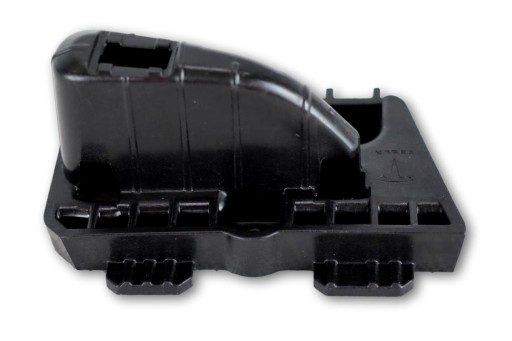 1086357-00-B - TESLA X MINI MINION КРЕПЛЕНИЕ ПОЛКИ БАГАЖНИКА СЛЕВА
