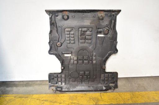 perfect condition cover sheet metal below engine MERCEDES GLS X167 1
