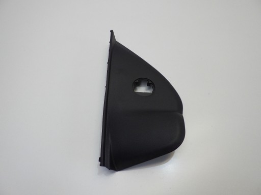 X84786-Q0100 - HYUNDAI i20 III 2021 крышка крышка консоли правая