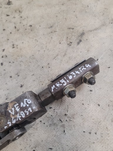 croce piantone dello sterzo volante OE 1H0419955 VOLKSWAGEN VENTO 93r.