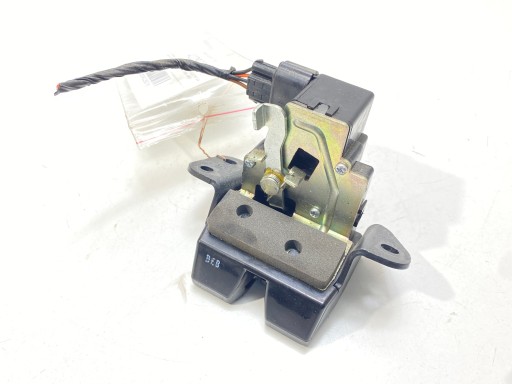 Замок задней двери HYUNDAI i30 универсал 5D 07-12