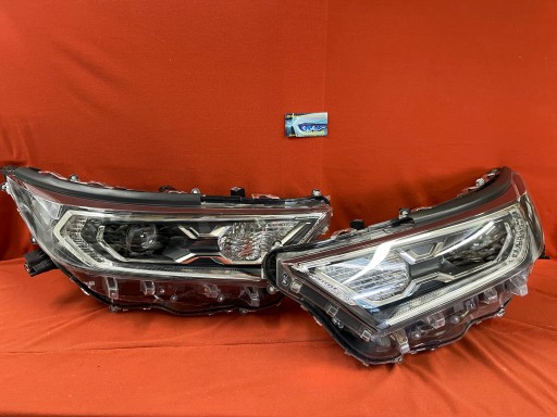 TOYOTA RAV-4 2018-ПОЛНЫЕ СВЕТОДИОДЫ LiR