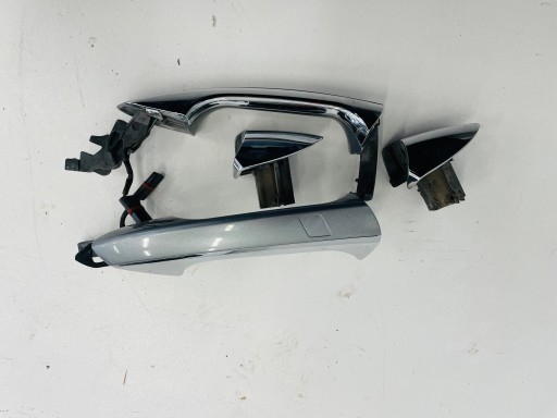 Ручка дверей права KEYLESS MERCEDES W212 W218 колір 792