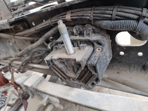 22 - Подушка двигателя man tgx tgs евро 6