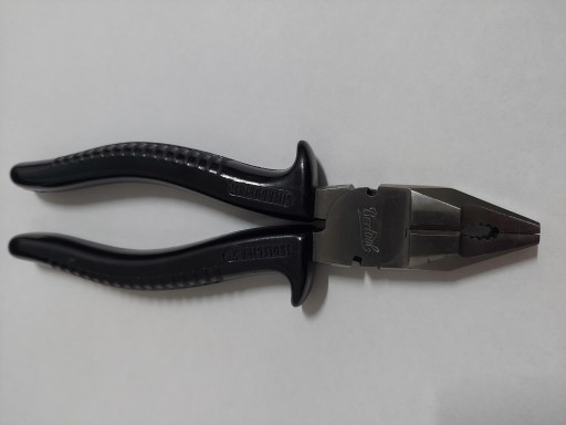 Комбінація bertool SIMADURIUM