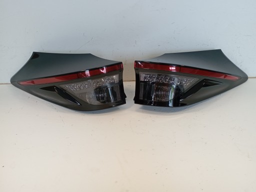light rear part TOYOTA YARIS CROSS 81550-0DE20 right left