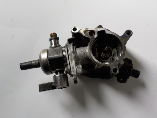 AUDI A4 B8 1.8 TFSI Pompa alimentazione carburante 0261520472