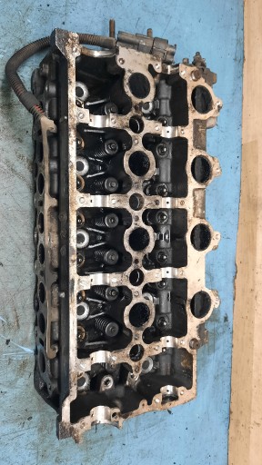 Головка двигуна 9634559710 peugeot 807 2.2 hdi