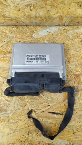 Комп'ютер контролер двигуна audi a4 b5 8d0907557s