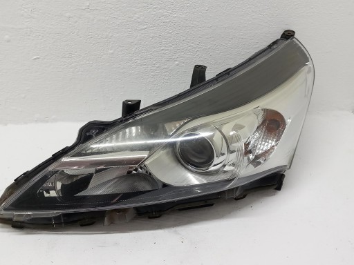 light front REFLEKTOR left TOYOTA VERSO LIFT 81150-0F161 OE