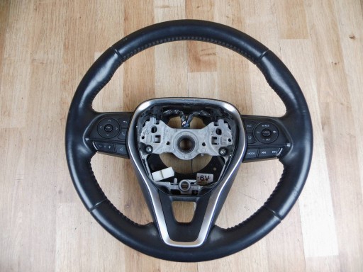 Toyota RAV4 V lenkrad GRZANA