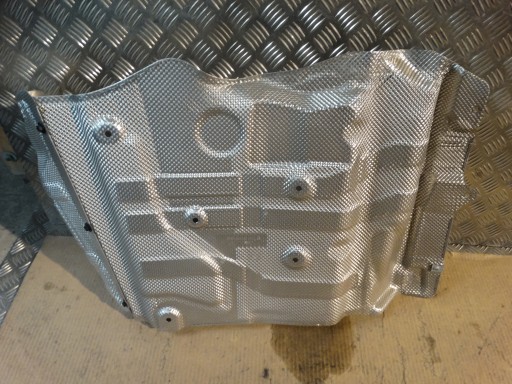 IDEALNA Blende Abdeckung TERMICZNA heck hinten MERCEDES W223 1 9