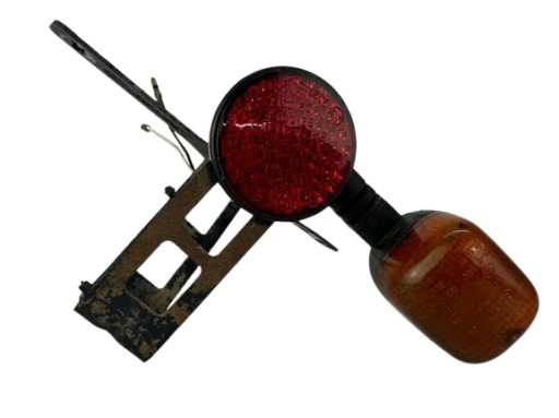 KIE-TYL-PRA-CAN-AM-400 - Указатель поворота задний правый Can Am Outlander 400