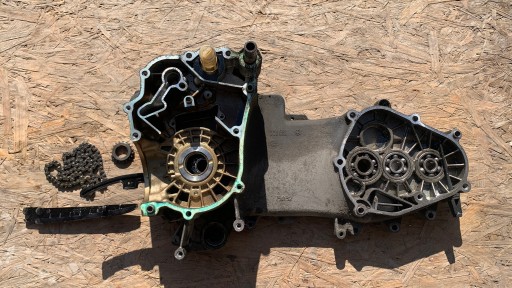 Картер двигуна блок вал распредвала PIAGGIO X8 125