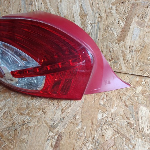 light rear rear part side left Peugeot 208 9672628280