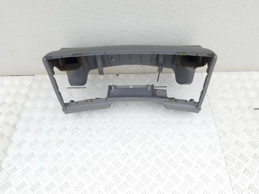 1109 992 - ПАНЕЛЬ ПРИБОРОВ КАБИНЫ РАМКА ЧАСОВ SCANIA 4