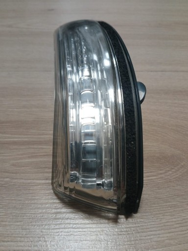 TOYOTA AVENSIS T27 09-15r Blinkerleuchte LED links außenspiegel OE