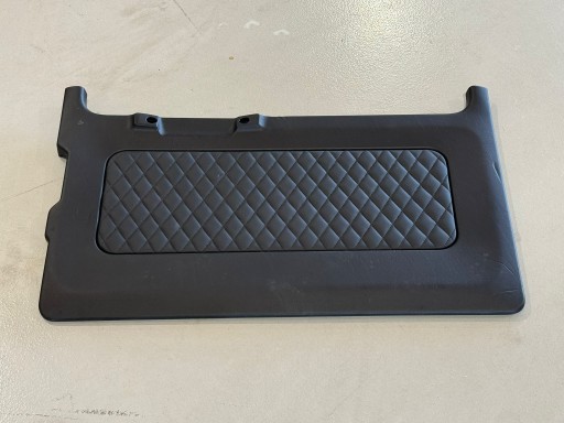 ОББИВКА ЗАДНІХ ДВЕРІВ MERCEDES G W463