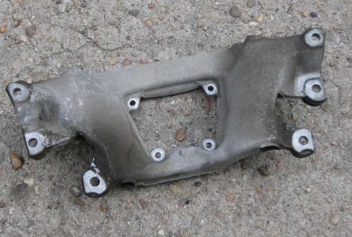 AUDI A6 C6 LIFT KOMBI 2.7 TDI držák airbag převodovky převodů 4F0399263L