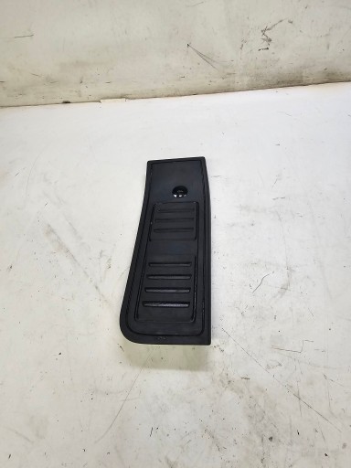 PODNOZEK PODSTOPNICA AUDI A6 C8 4K1864777B