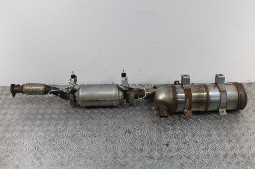catalyst exhaust pipe NISSAN NT500